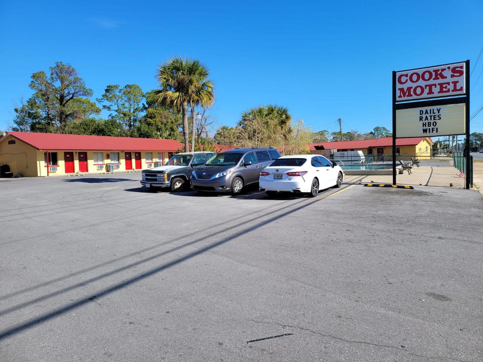 Cook's Motel- Panama City Beach